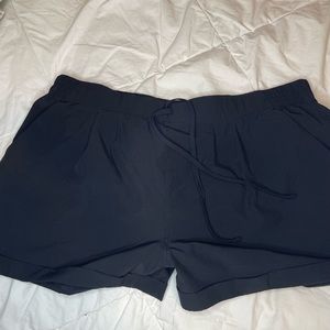 Black Zyia shorts, XXL